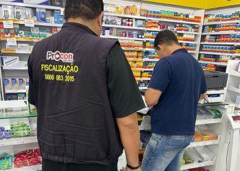 Procon-JP fiscaliza farmácias e autua estabelecimentos por descumprimento à legislação