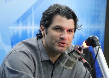 Léo Bezerra defende união de grupos e crê em consenso entre João, Cícero e Vitor Hugo