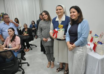 Governo do Estado distribui alimentos arrecadados no 36º Salão do Artesanato com instituições filantrópicas de Campina