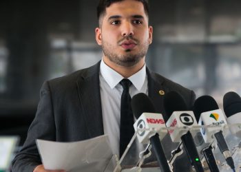 PGR defende arquivamento de inquérito contra deputado André Fernandes