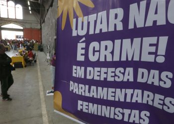 Movimentos fazem ato em defesa do MST e de parlamentares feministas