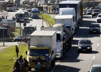 STF derruba 11 pontos da Lei dos Caminhoneiros