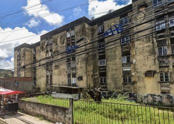 Bombeiros confirmam resgate da 2ª vítima de desabamento no Recife