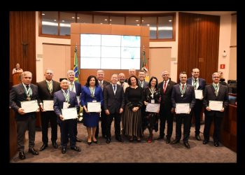Encontro do CONSEPRE é encerrado com leitura da Carta de POA e homenagem