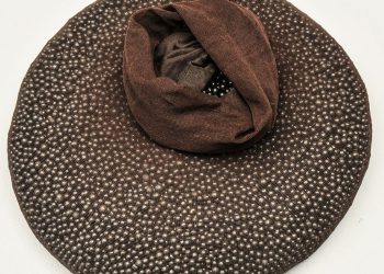 Mostra revela influência da arte povera na cultura brasileira