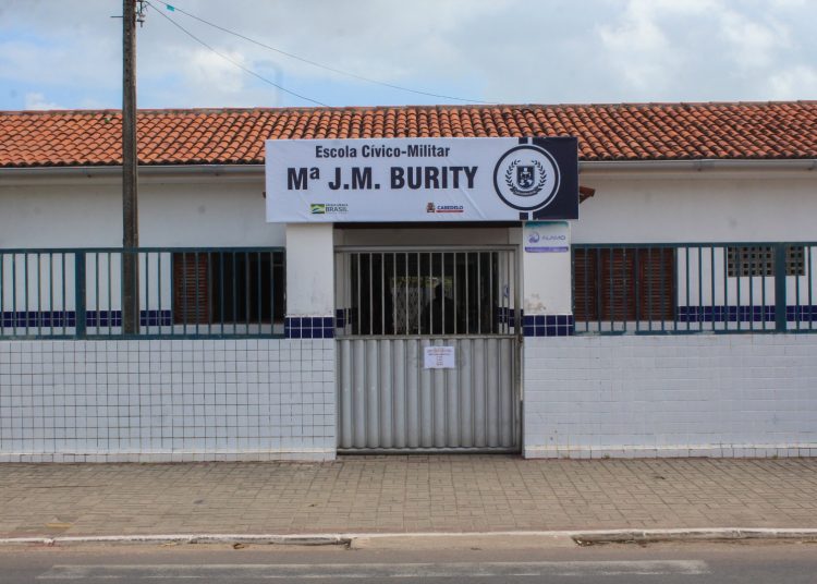 Prefeitura de Cabedelo mantém escola cívico-militar aberta e garante funcionamento normal da Unidade Escolar