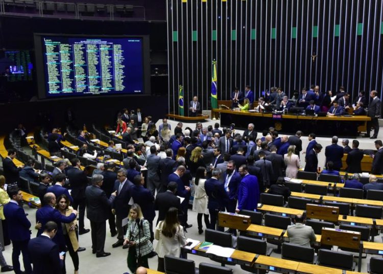 Substitutivo à LC 173/2020, justiça e reparação ao funcionalismo