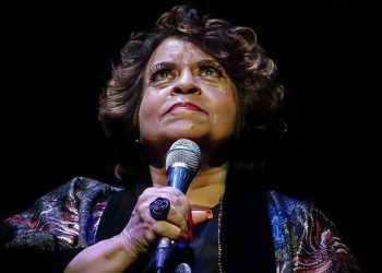 Morre, no Rio, a cantora Leny Andrade, aos 80 anos