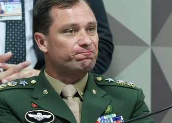 Presidente da CPMI denunciará Mauro Cid ao STF