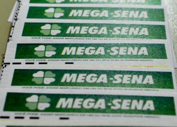 Ninguém acerta a Mega-Sena e prêmio acumula em R$ 70 milhões