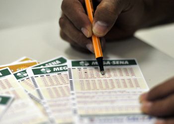 Mega-Sena acumulada pode pagar até R$ 40 milhões hoje