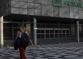Petrobras anuncia transferência de tecnologia para fornecedores