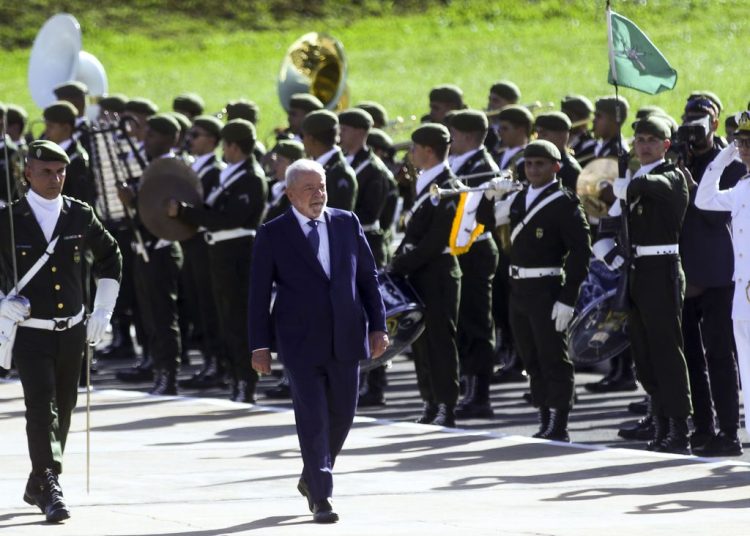 Governo Lula se articula para impedir Forças Armadas de se candidatarem em 2024