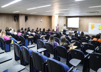 Tribunal sergipano capacita profissionais de Centros de Atendimento à Mulher