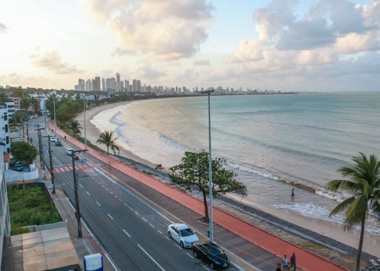 Litoral da Paraíba tem oito trechos de praias impróprios para banho; veja locais