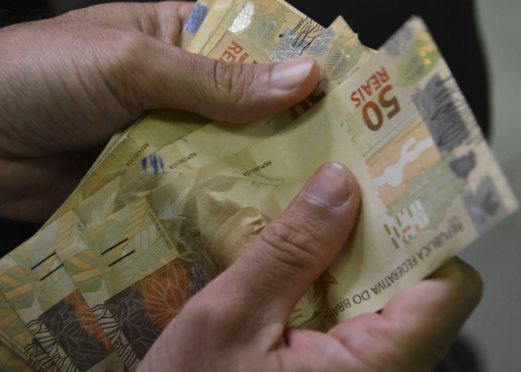 IPC-S fecha junho com queda de preços de 0,10%