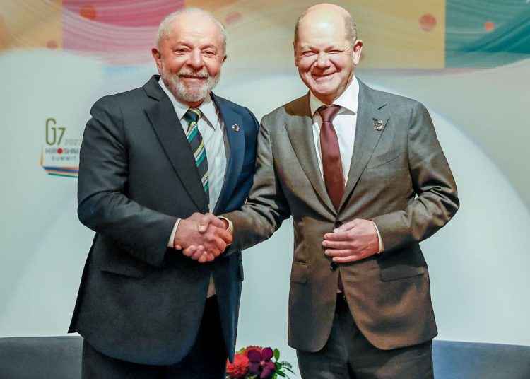 Lula confirma viagem oficial à Alemanha em dezembro