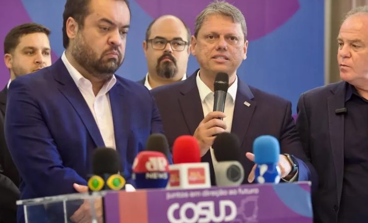 Governadores e prefeitos fazem blitz em Brasília para mudar reforma tributária