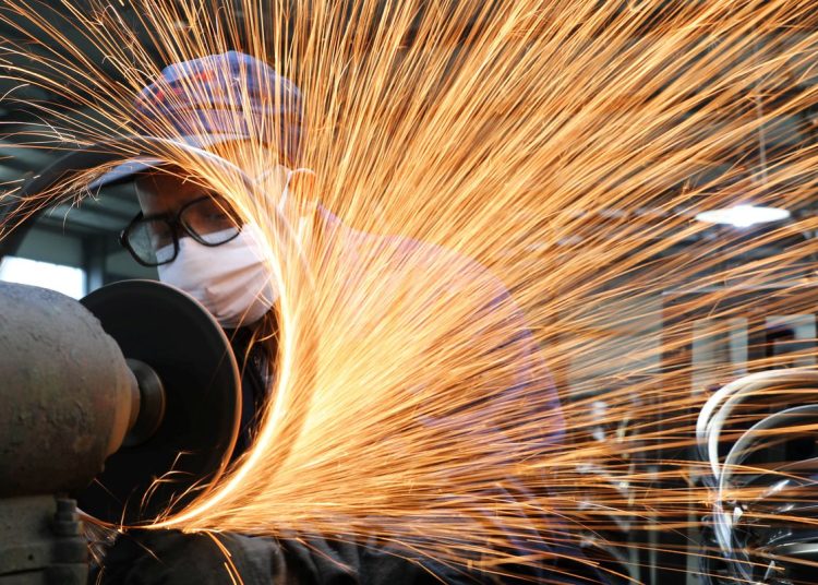 CNI diz que economia poderá crescer 2,1% este ano