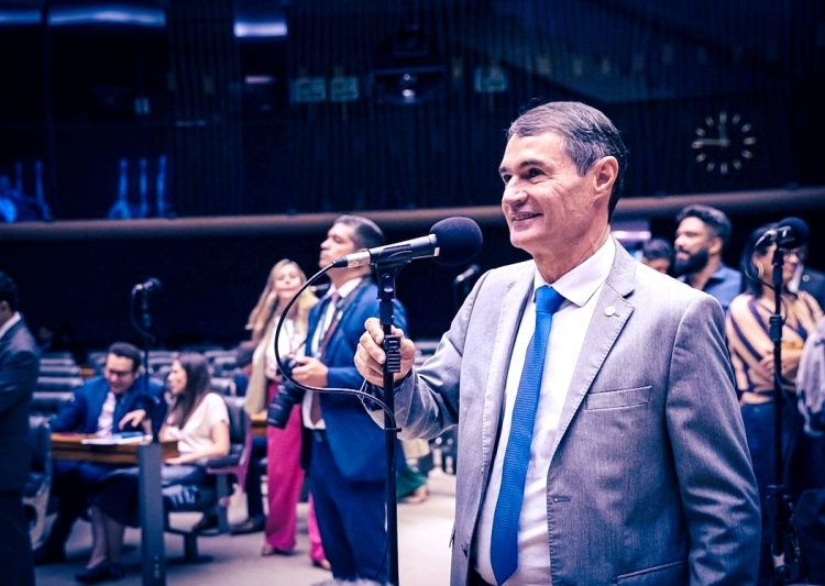 Romero Rodrigues agradece aprovação de contas na Câmara de Campina Grande