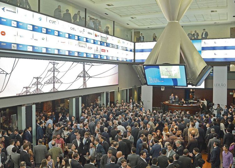 Índice da bolsa de valores brasileira registra queda Índice da bolsa de valores brasileira registra queda