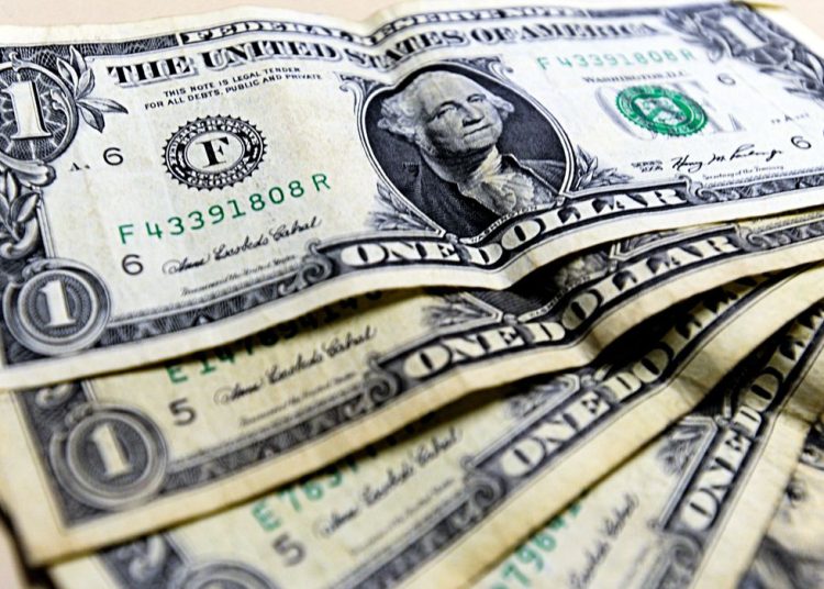 Dólar: moeda está cotada a R$ 4,97 Dólar: moeda está cotada a R$ 4,97