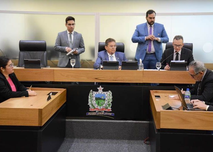 ALPB aprova projetos que garantem acesso das mulheres a equipamentos e ações de saúde na PB