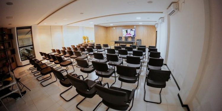 Câmara de Boa Vista inaugura seu novo auditório e novos gabinetes