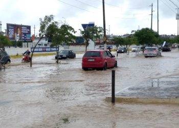 Saulo Noronha solicita operação “Tapa Buraco” para diversos bairros de Campina