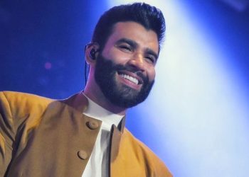 MAIOR SÃO JOÃO DO MUNDO: Parque do Povo sextou com o sertanejo Gustavo Lima em noite com clima tipicamente junino em Campina Grande