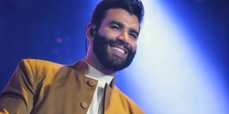 MAIOR SÃO JOÃO DO MUNDO: Parque do Povo sextou com o sertanejo Gustavo Lima em noite com clima tipicamente junino em Campina Grande