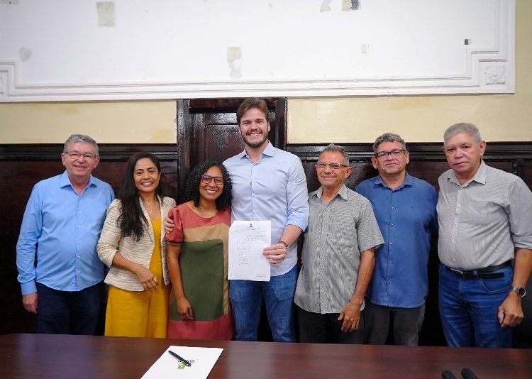 Sancionado o Plano de Cargos, Carreira e Remuneração dos jornalistas efetivos da PMCG