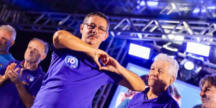 Fernando Aires é eleito prefeito de Boa Vista (PB)