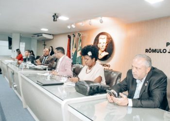 CMCG celebra o Dia Mundial do Autismo e debate melhorias nos serviços públicos
