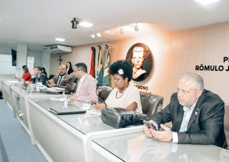 CMCG celebra o Dia Mundial do Autismo e debate melhorias nos serviços públicos
