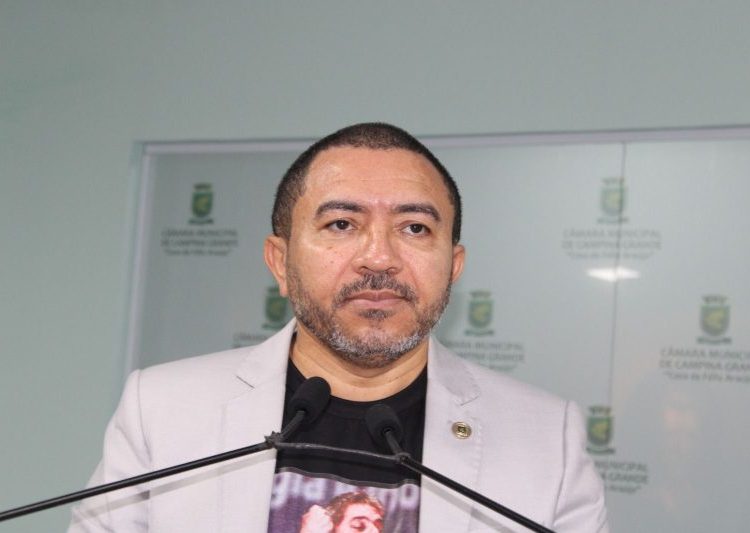 Alexandre revela preocupação com baixo número de voos e queda no fluxo de turistas no São João de Campina Grande