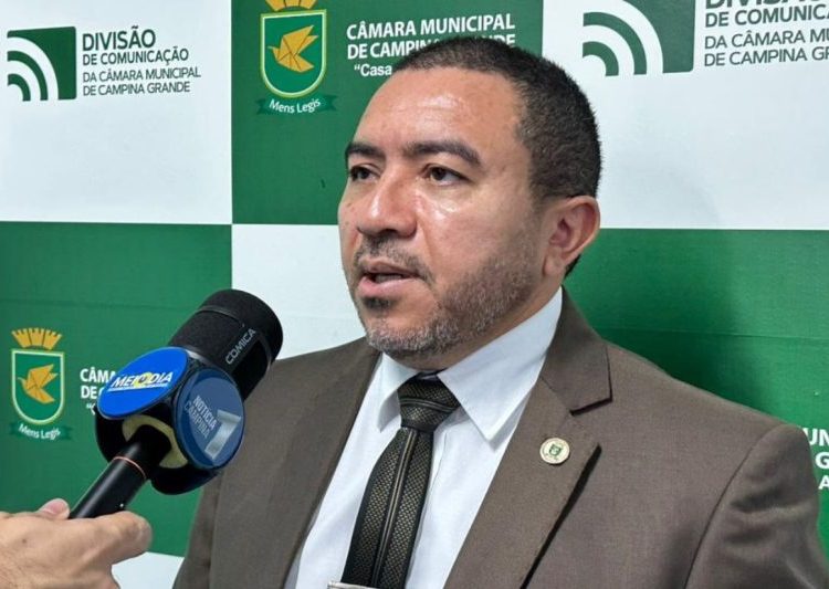 Projeto de Alexandre institui triagem médica completa para estudantes em Campina Grande Projeto de Alexandre institui triagem médica completa para estudantes em Campina Grande